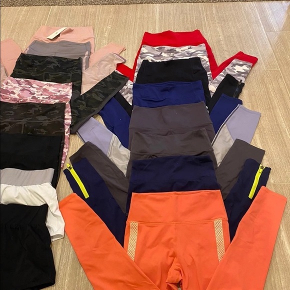 Fabletics Bundle - Picture 2 of 6